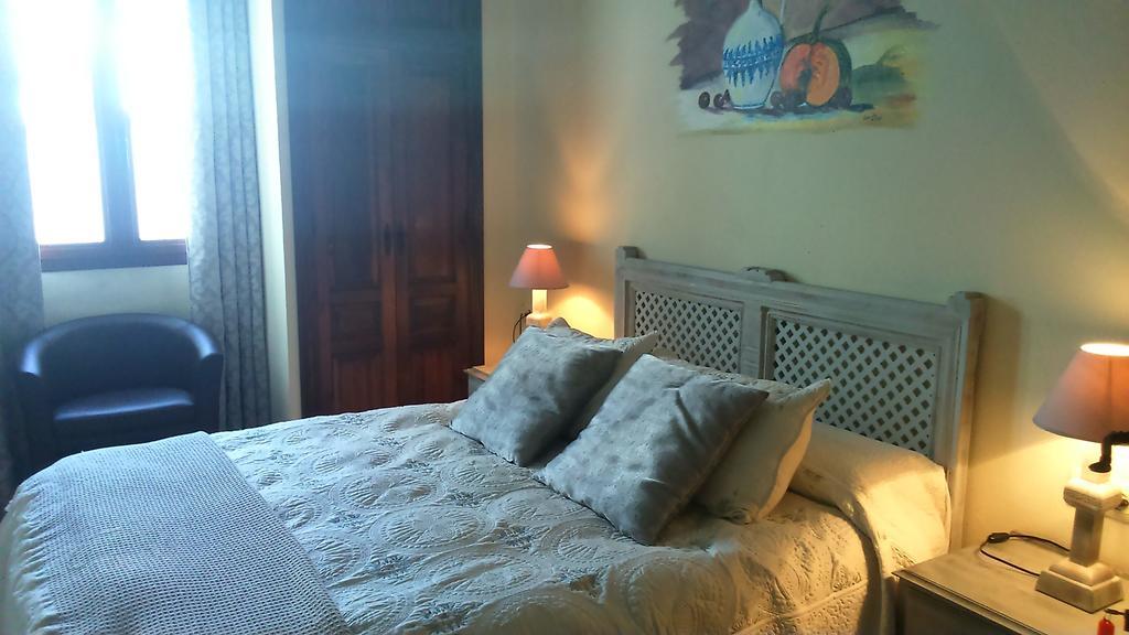 Hostal Rural Molino Del Bombo Aracena Værelse billede