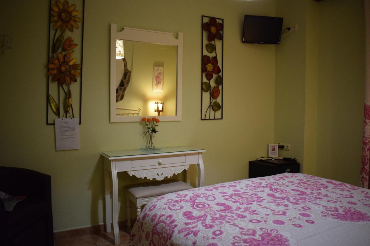Hostal Rural Molino Del Bombo Aracena Eksteriør billede